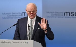 دي ميستورا يؤجل اجتماعات مقررة مع المعارضة السورية