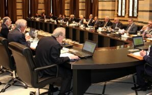 نقاش حاد في مجلس الوزراء اللبناني على خلفية زيارات رسمية…