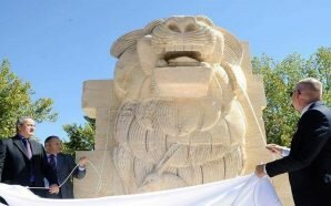 احتفالية استثنائية لتمثال أسد اللات عقب الانتهاء من ترميمه بمساعدة…