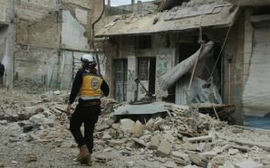 غارات وقصف صاروخي على مدن وبلدات محافظة إدلب فيما تستمر…