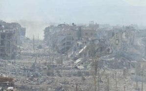 عشرات الآلاف من أهالي مخيم اليرموك في انتظار تحقق أمل…