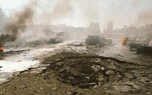 مقتل وإصابة العشرات من المدنيين وقوات النظام في هجمات انتحارية…