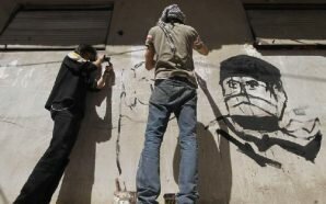 الفيلم الوثائقي السوري “لسه عم يسجل” يفوز بجوائز النقاد والجمهور…