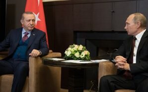 لقاءات روسية تركية جانبية قبيل انطلاق القمة الرباعية في اسطنبول