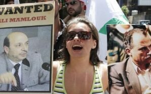 القضاء الفرنسي يصدر مذكرة توقيف دولية بحق ثلاثة مسؤولين سوريين…