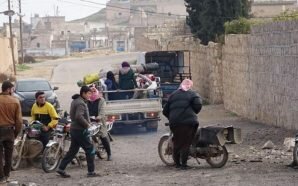 موجة نزوح كبيرة يشهدها ريف إدلب الجنوبي جراء الهجمات المستمرة…